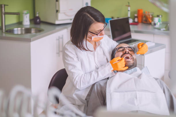 Best Emergency Tooth Extraction in Noank, CT